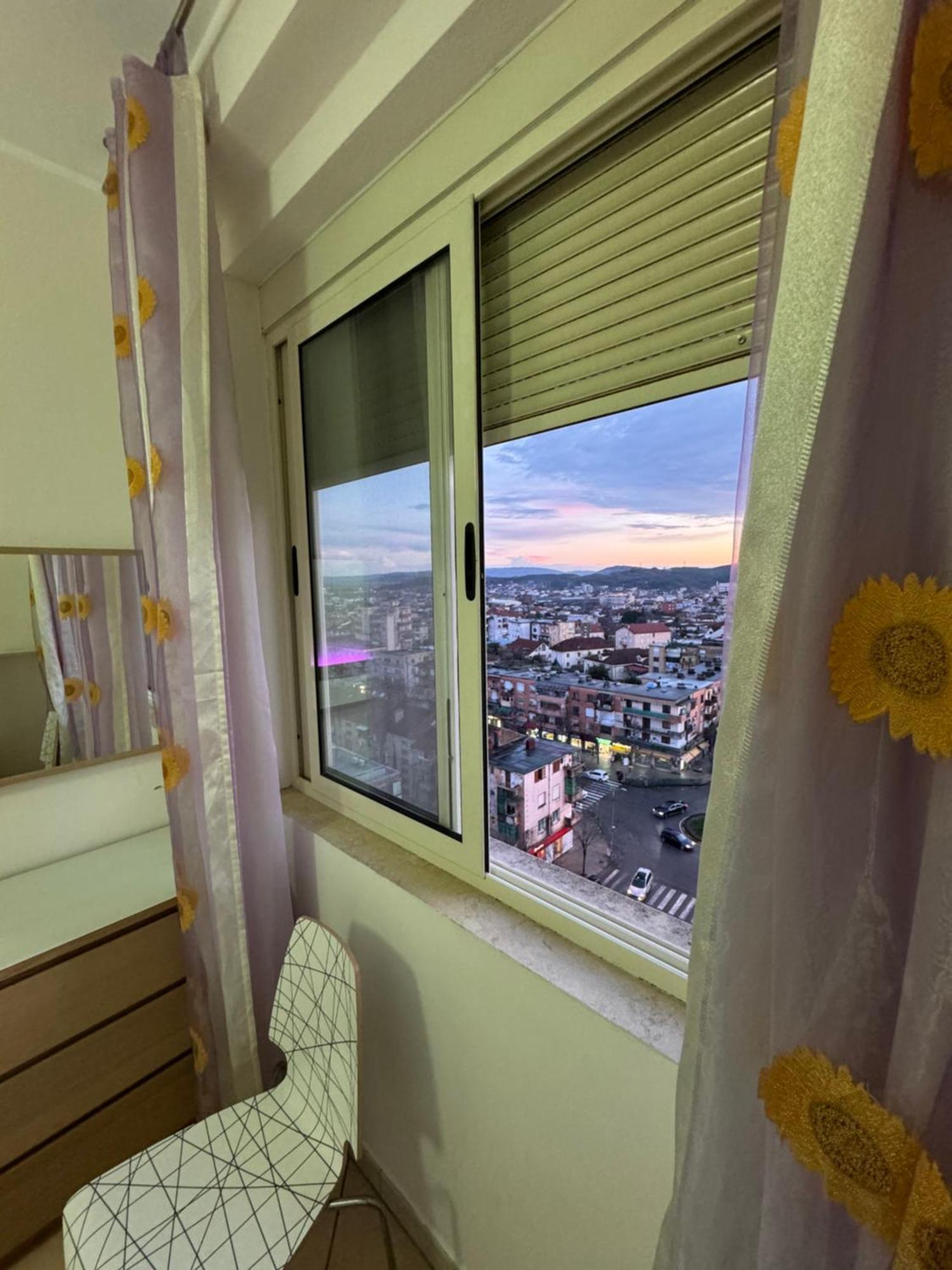 3 Bedrooms Apartment Shkodër Extérieur photo